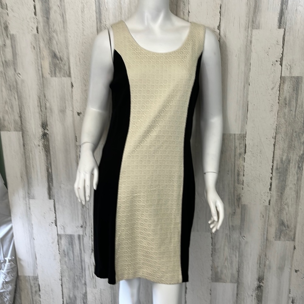 #N76 medium- womens dressy dress size M KENSIE